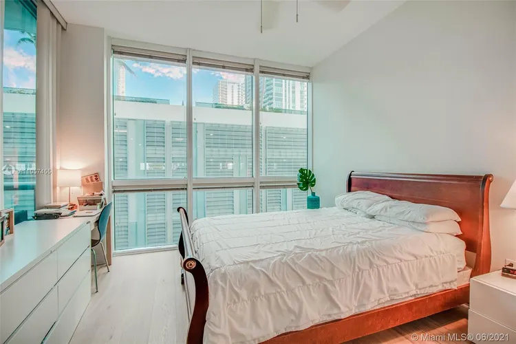 Platinum #603 image #6