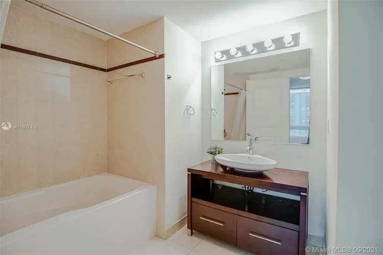 Platinum #603 image #7