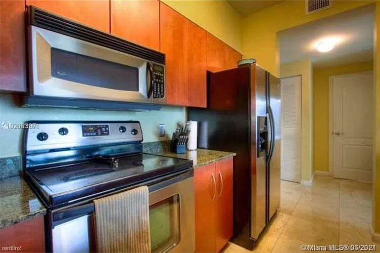 The Club at Brickell #4320 image #14