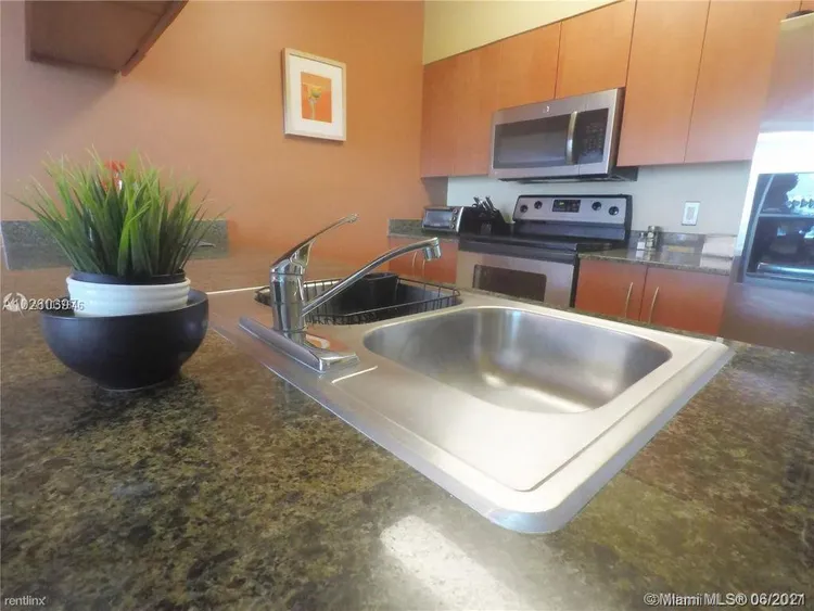 The Club at Brickell #4320 image #16