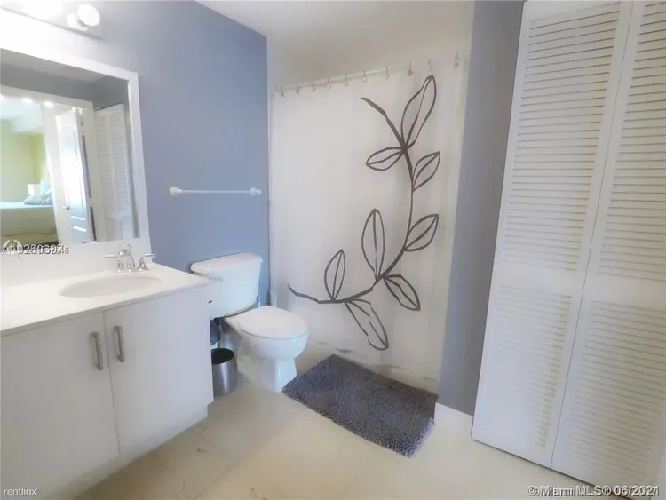 The Club at Brickell #4320 image #18