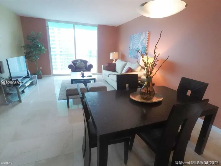 The Club at Brickell #4320 image #8