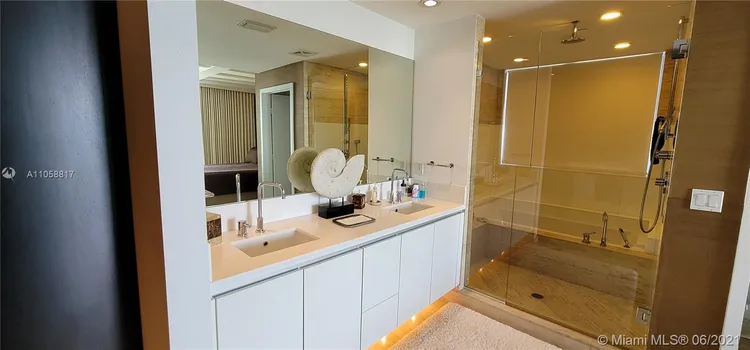 Capri Ana #401 image #17