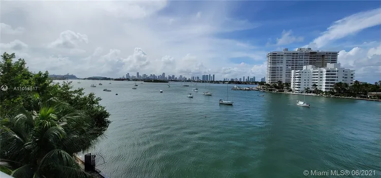 Capri Ana #401 image #24