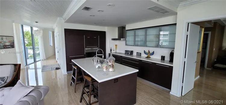 Capri Ana #401 image #7