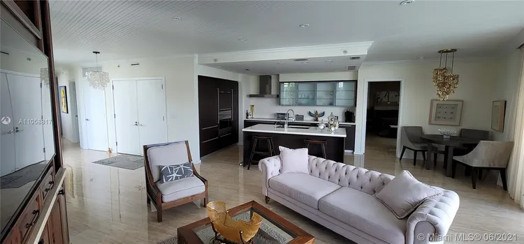 Capri Ana #401 image #8