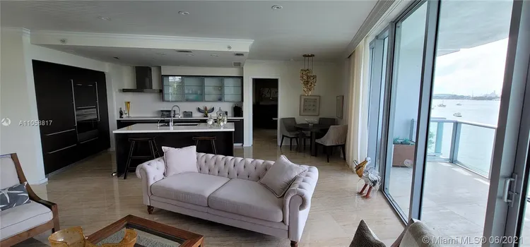 Capri Ana #401 image #9