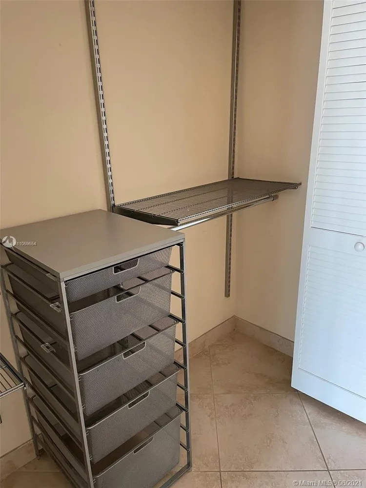 Nordica #1506 image #20