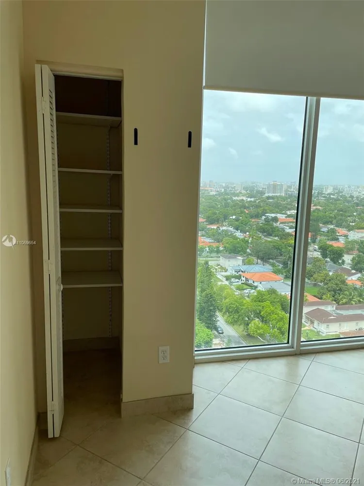 Nordica #1506 image #30