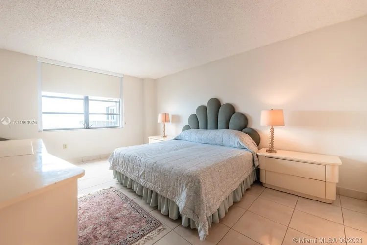 Brickell Bay Club #2604 image #11