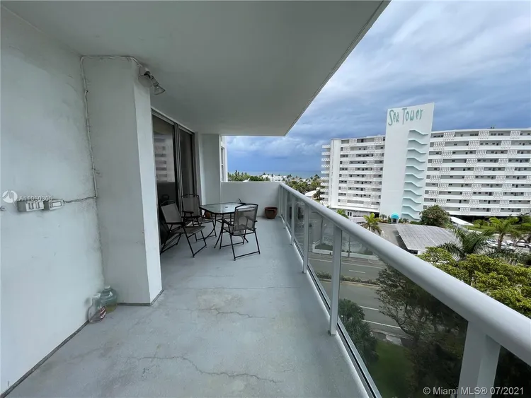 Vantage View #801 image #12