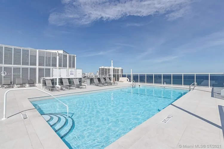 Vantage View #801 image #21