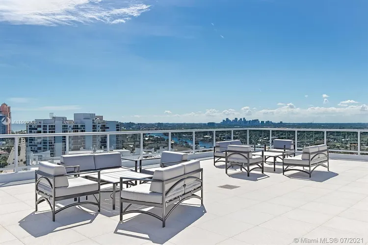 Vantage View #801 image #24