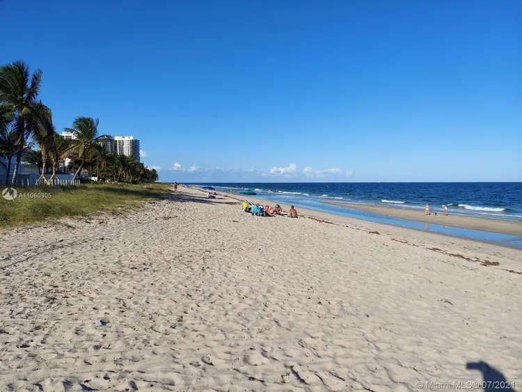 Vantage View #801 image #28