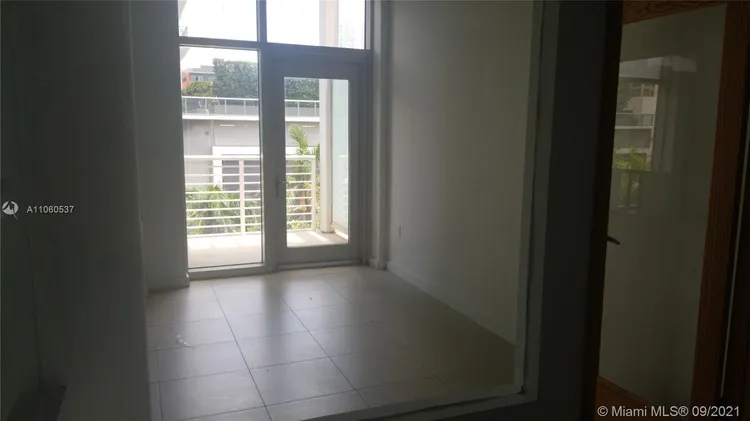 Midblock Condominium #314 image #14