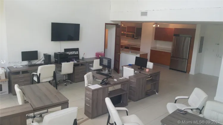 Midblock Condominium #314 image #22