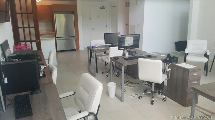 Midblock Condominium #314 image #32