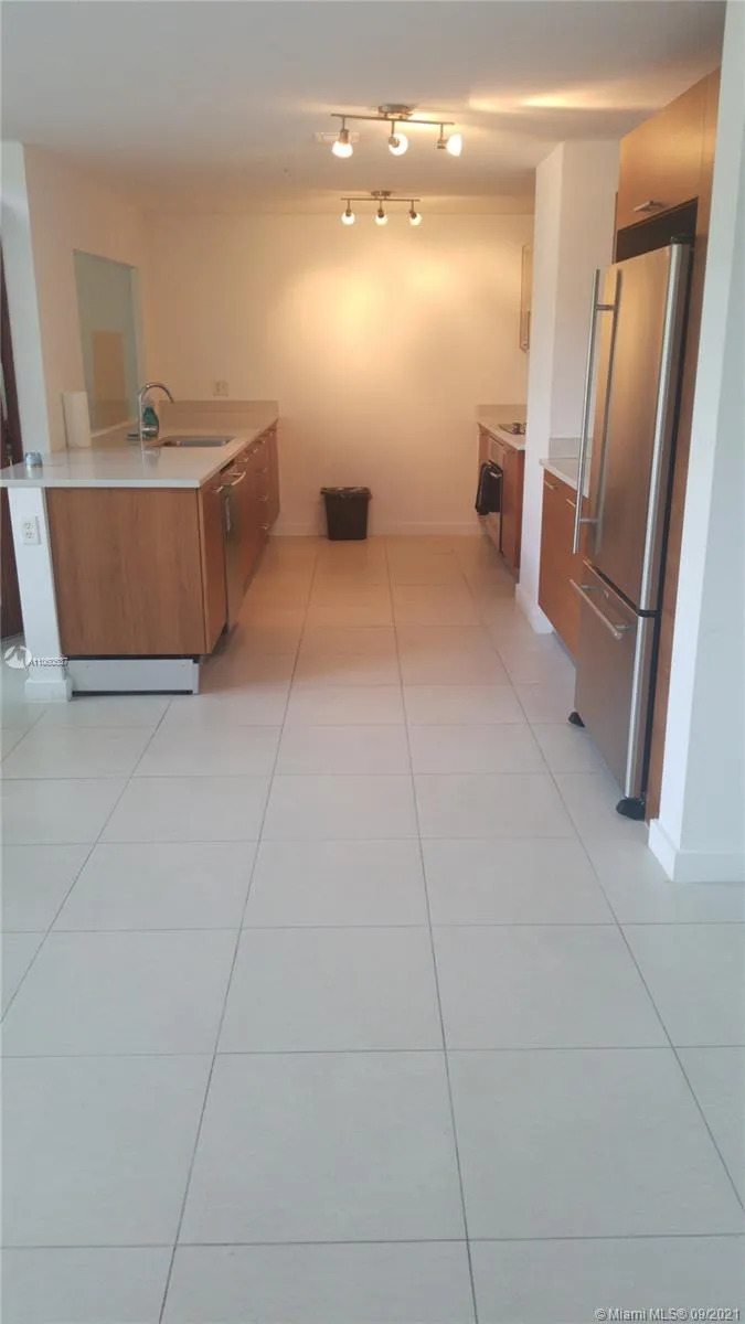 Midblock Condominium #314 image #6