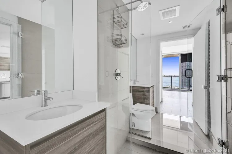 Hyde Midtown #3106A image #10