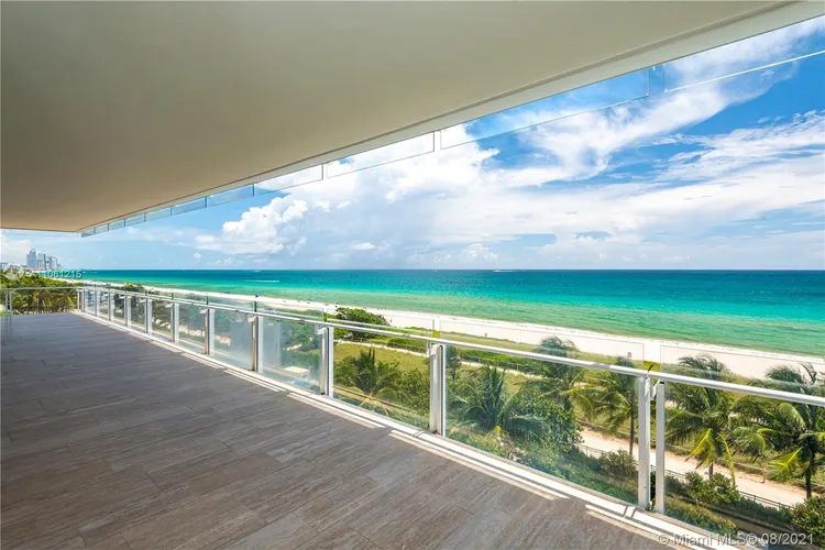 The Surf Club Four Seasons Hotel And Residences #N-521 image #25