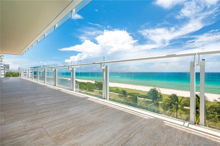 The Surf Club Four Seasons Hotel And Residences #N-521 image #27