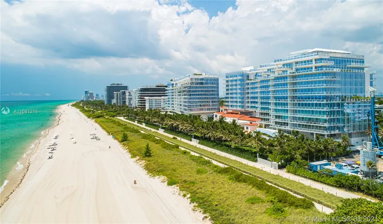 The Surf Club Four Seasons Hotel And Residences #N-521 image #34