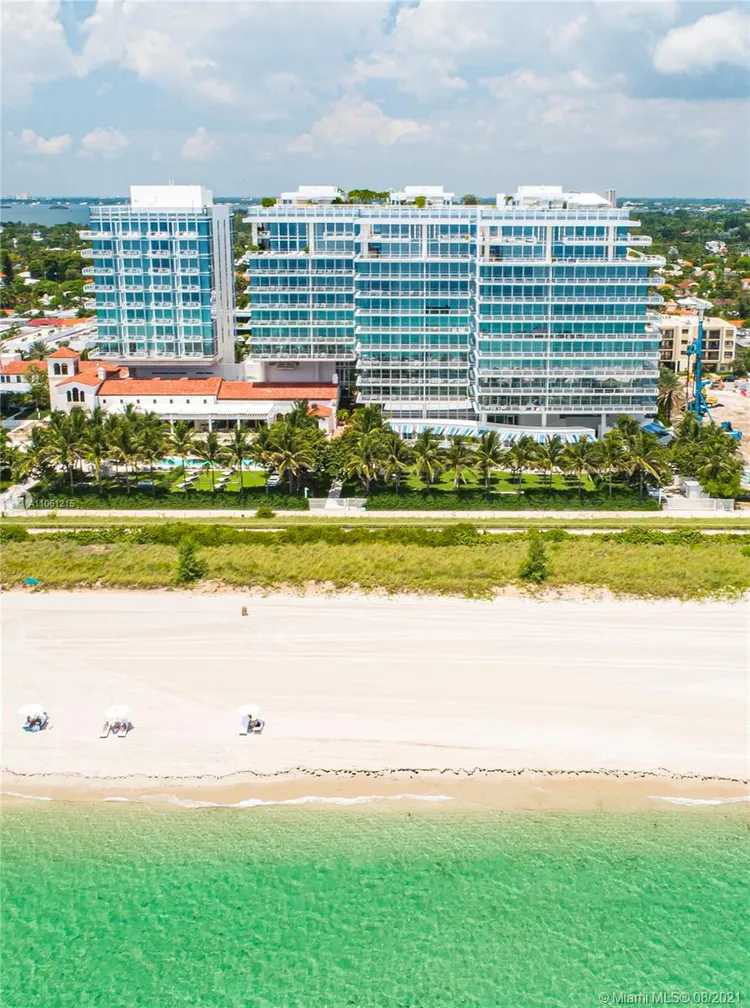 The Surf Club Four Seasons Hotel And Residences #N-521 image #36