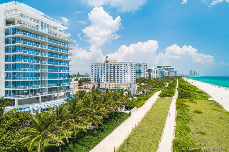 The Surf Club Four Seasons Hotel And Residences #N-521 image #45