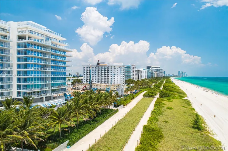 The Surf Club Four Seasons Hotel And Residences #N-521 image #46