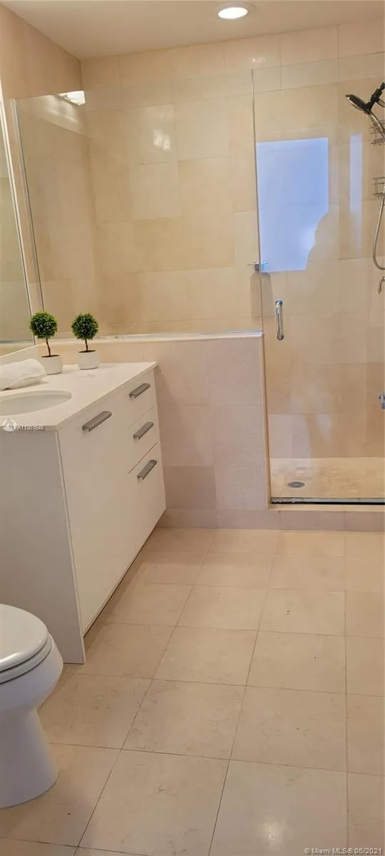 Avenue 1060 Brickell #3020 image #18