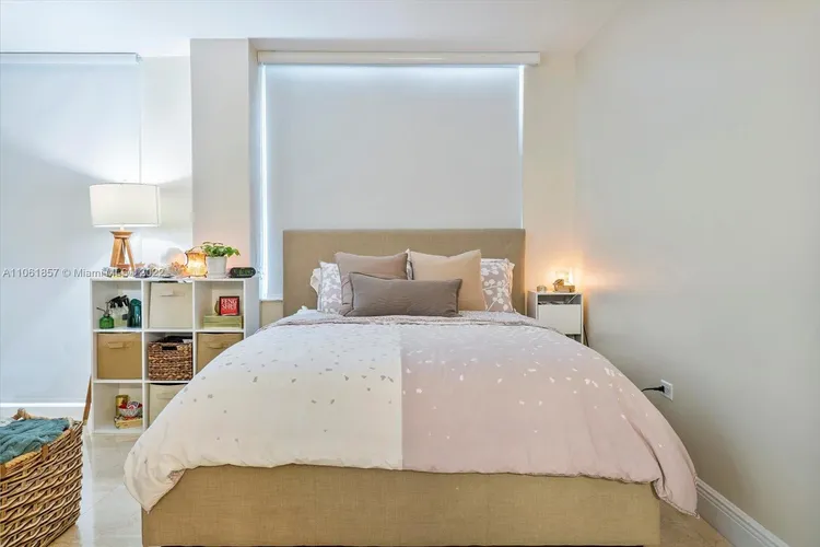 Oceanside Plaza #5P image #10