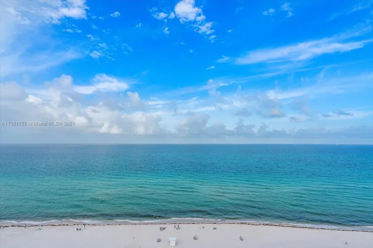 Oceanside Plaza #5P image #20