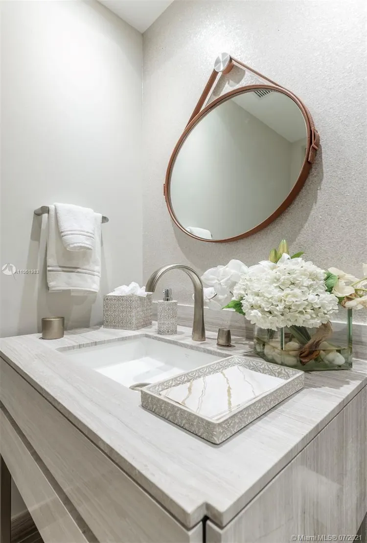 Residences by Armani Casa #1601 image #30