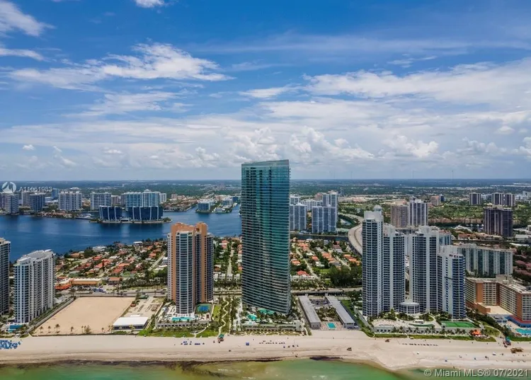 Residences by Armani Casa #1601 image #9