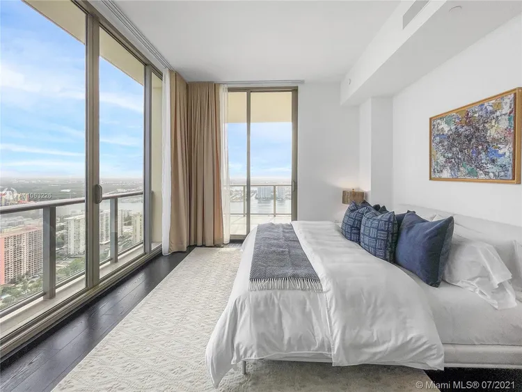 The Mansions at Acqualina #TS39 image #26