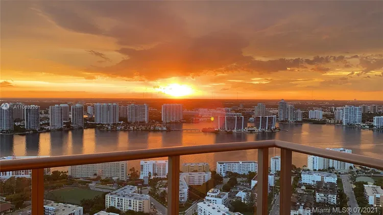 The Mansions at Acqualina #TS39 image #32