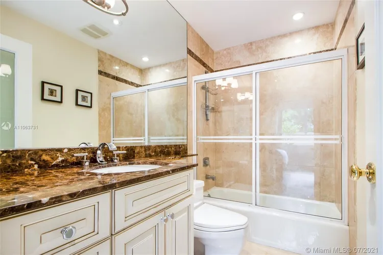 Key Colony III Emerald Bay #106 image #14