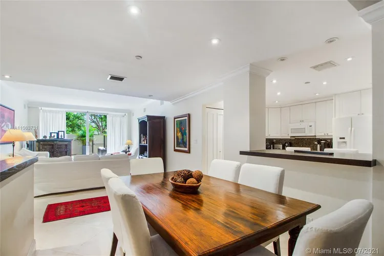 Key Colony III Emerald Bay #106 image #8