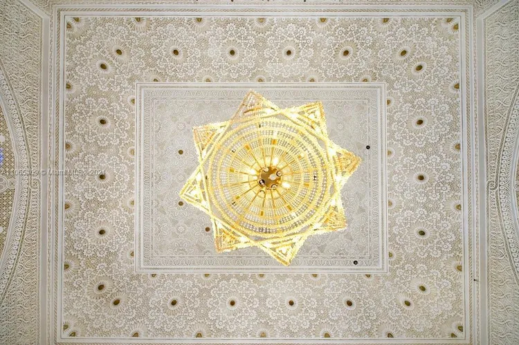 The Palace Condo #A4000 image #19