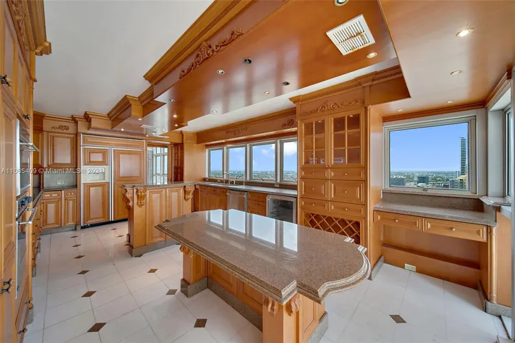 The Palace Condo #A4000 image #22