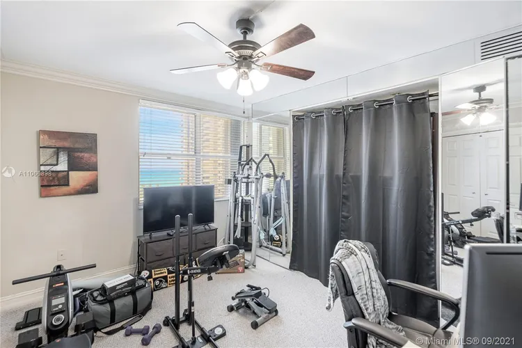 Royal Embassy #10G image #23