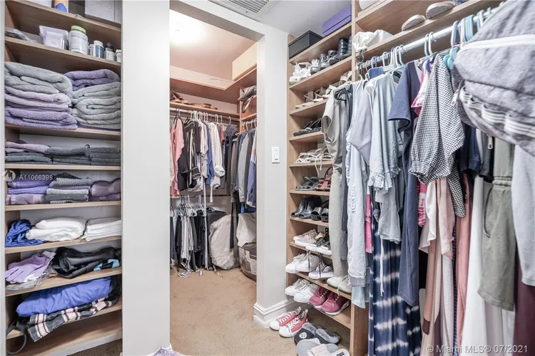 Royal Embassy #10G image #25