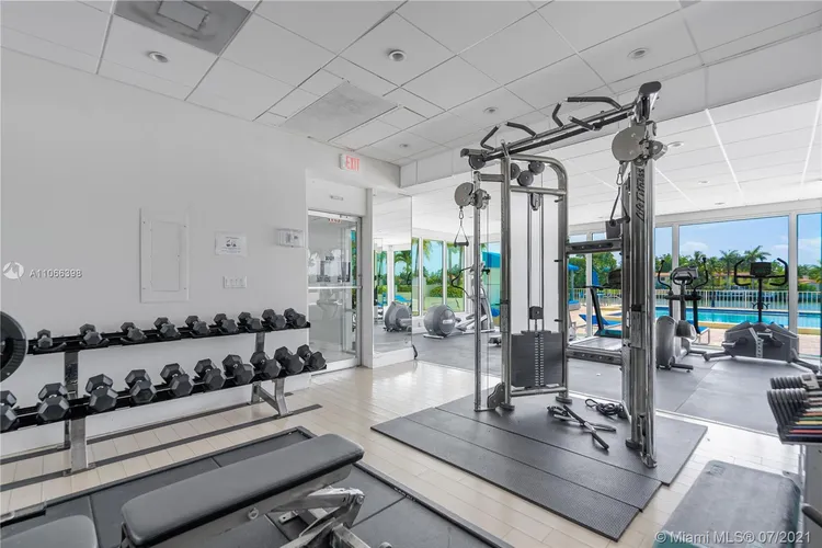 Royal Embassy #10G image #31