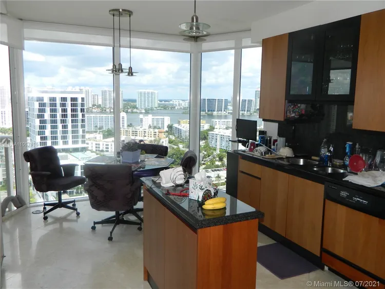 Pinnacle #2108 image #15