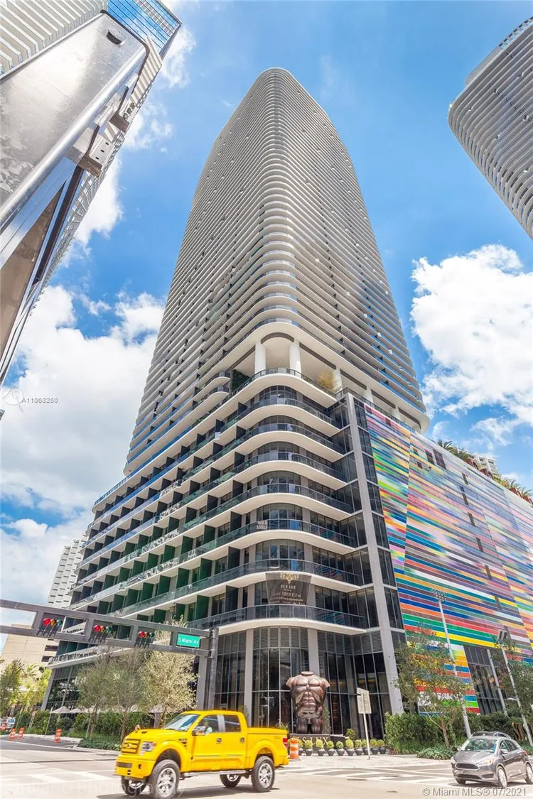 SLS Lux Brickell #407 image #21