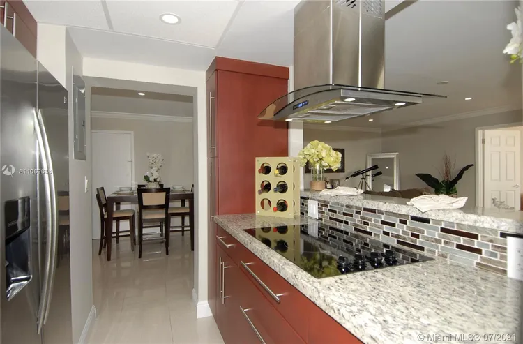 Embassy Towers #4A image #14