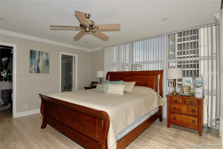 Embassy Towers #4A image #16