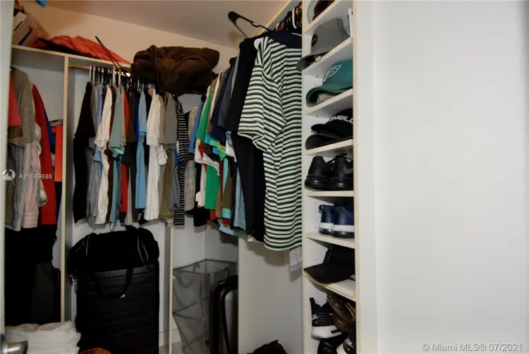 Embassy Towers #4A image #20