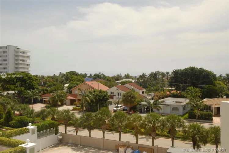 Embassy Towers #4A image #30