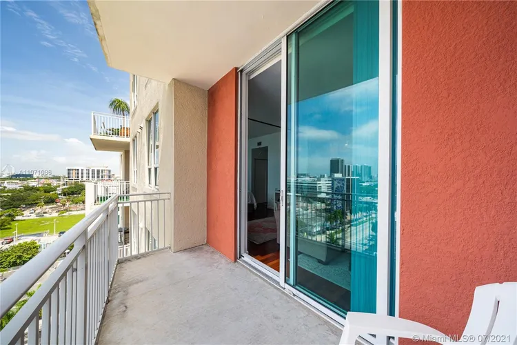 Uptown Lofts #PH106 image #23